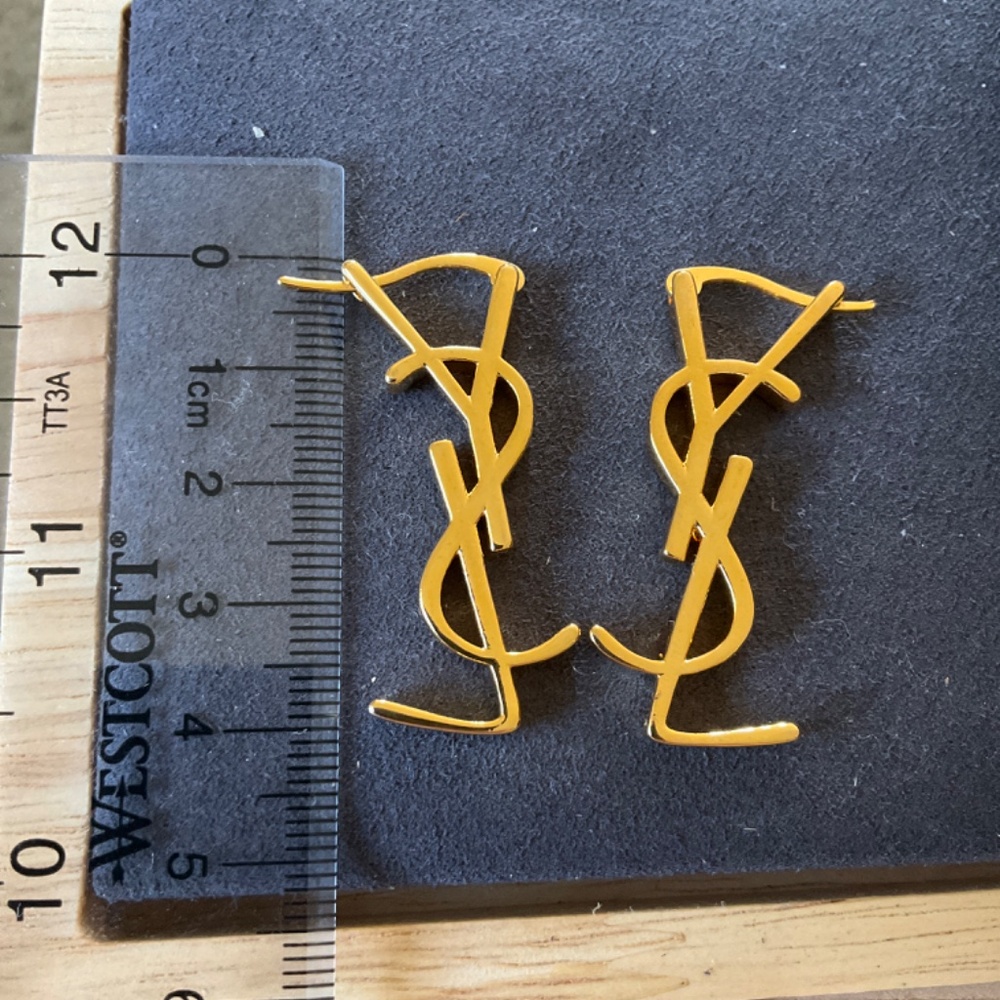 Saint Laurent YSL monogram Earring - Picture 5 of 5